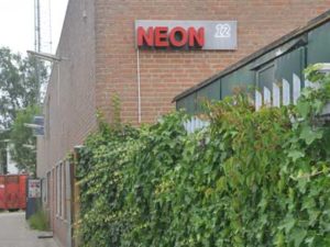 neonweg12